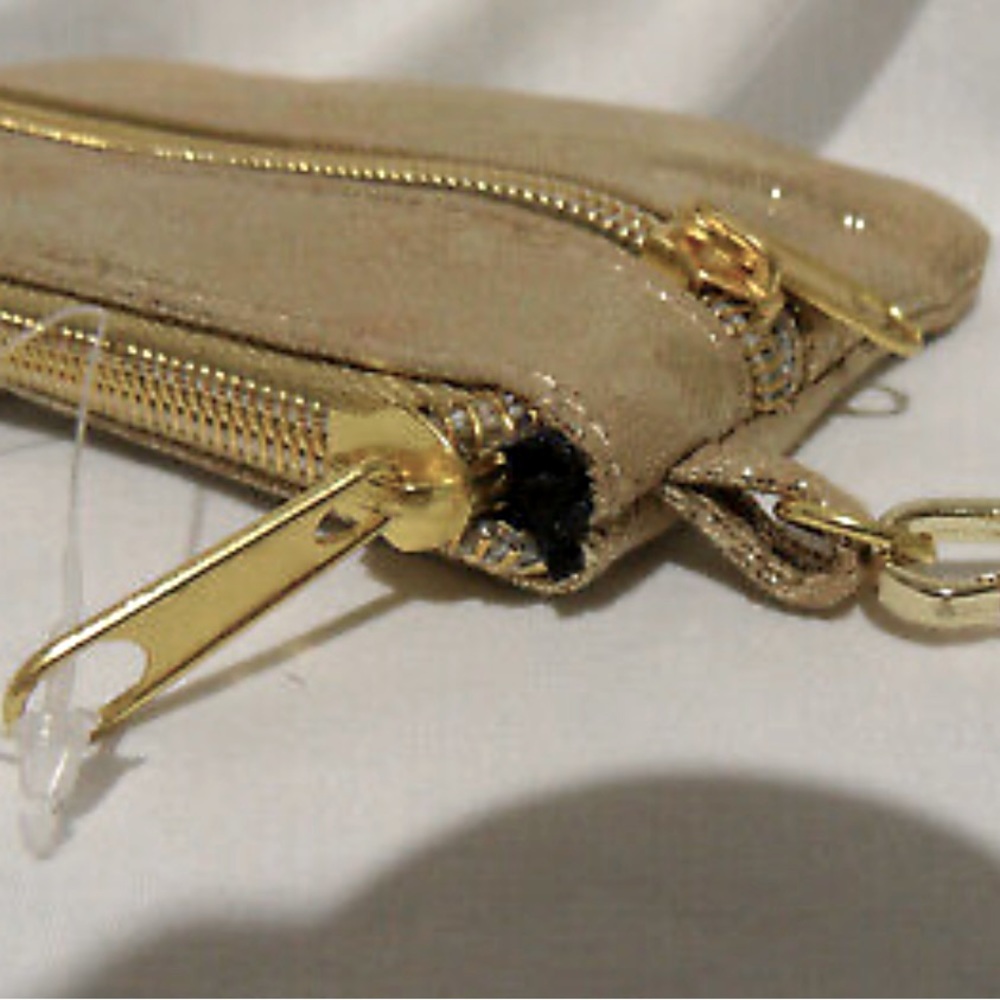 Papyrus Wristlet Wallet. NWT.